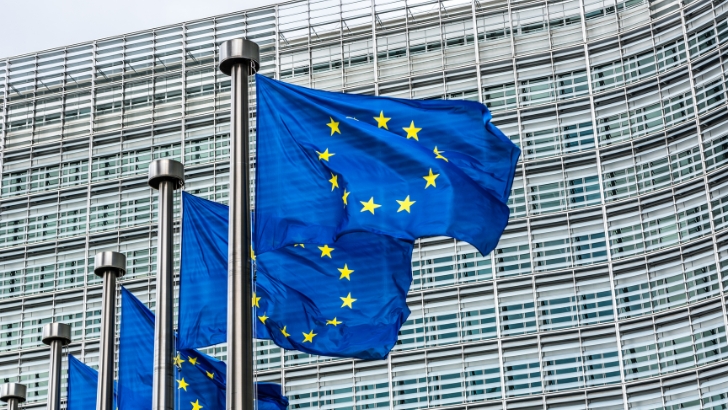 IA : plus de 150 grandes firmes interpellent l’UE