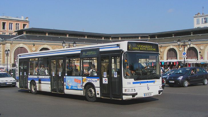 Clear Channel France remporte le réseau des bus de Versailles