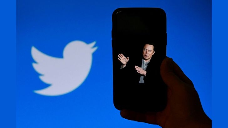 Quatre anciens dirigeants de Twitter poursuivent Elon Musk pour près de 130 millions de dollars impayés