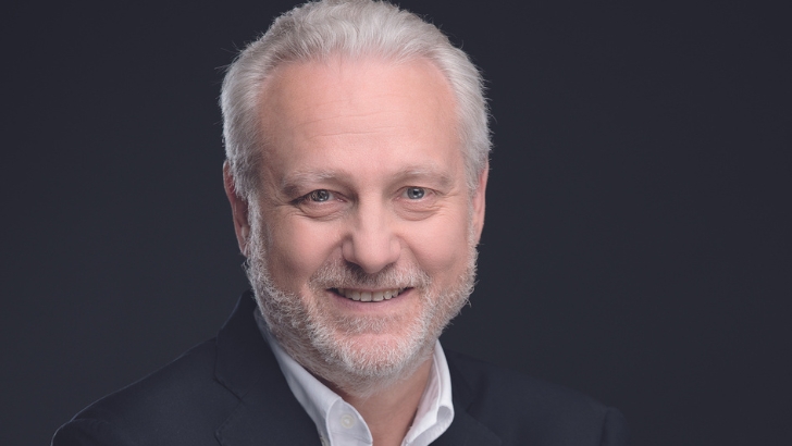 Yves Bigot quitte son poste de PDG de TV5 Monde