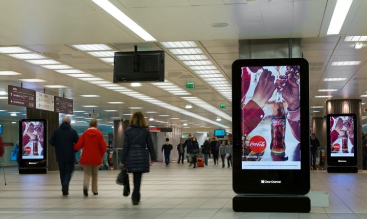 Clear Channel digitalise le métro de Lille