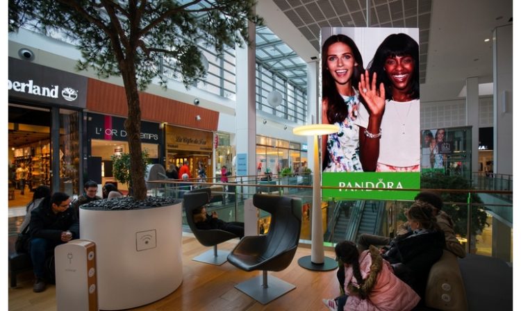 Clear Channel commercialise un nouvel espace XXL dans les centres commerciaux d’Unibail-Rodamco