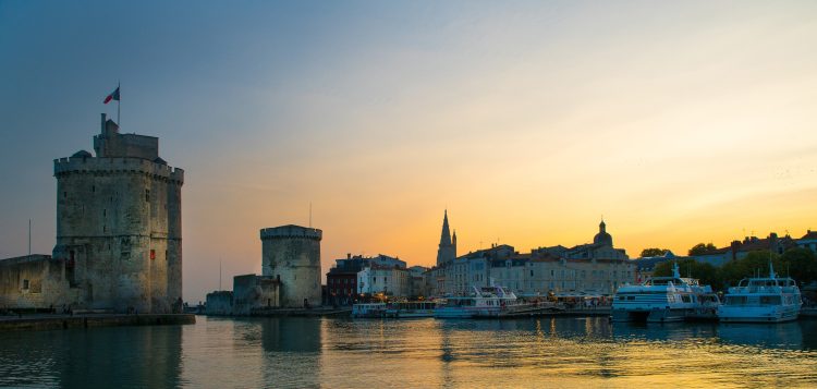 Clear Channel remporte l’exploitation des abris-voyageurs de la communauté d’agglomération de La Rochelle
