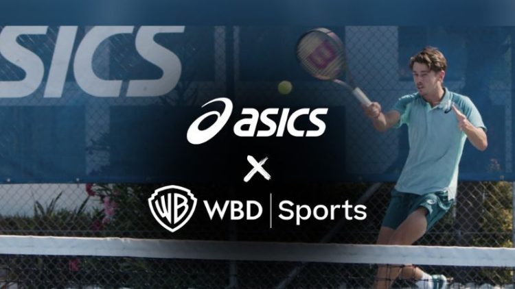 Asics main dans la main avec Warner Bros. Discovery Sports