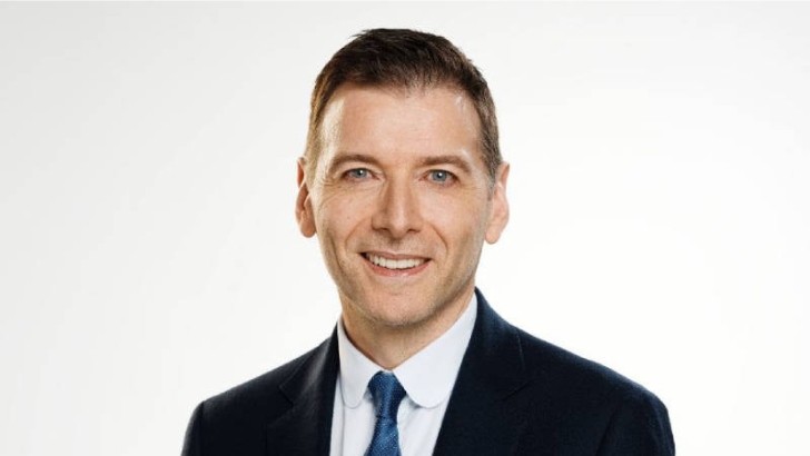 Alain Liberty étend ses fonctions chez Lagardère News et devient directeur de l’antenne d’Europe 1