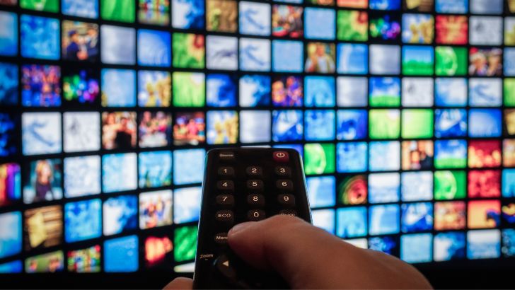 75% des Français ont une TV connectée, selon Captify et GroupM